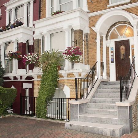 Lampton Guest House เฮาน์สโลว์ ภายนอก รูปภาพ