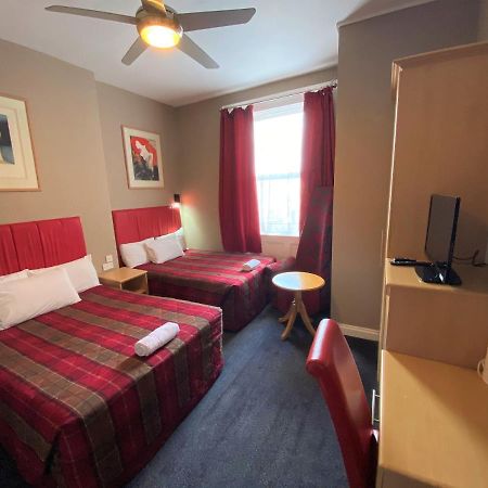 Lampton Guest House เฮาน์สโลว์ ภายนอก รูปภาพ