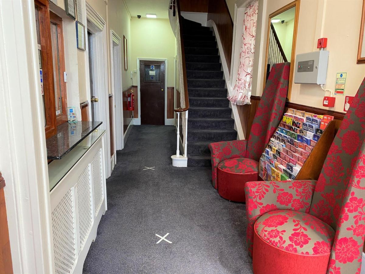 Lampton Guest House เฮาน์สโลว์ ภายนอก รูปภาพ